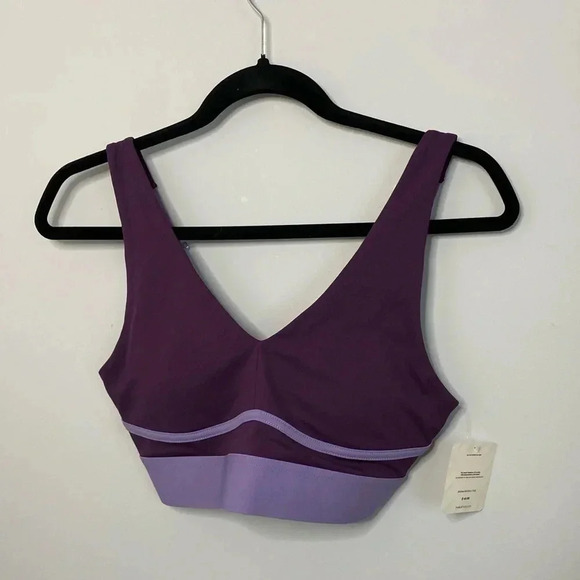 💚 NWTs Fabletics - purple two tone sports bra - size small - Picture 1 of 7